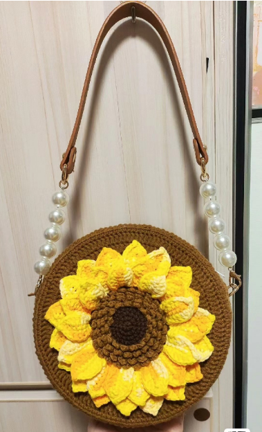 Crochet Sunflower Bag Charm 🌻 (can be use as pouch too!) | Crochet  Sunflower Pouch Keychain 🌻 - YouTube