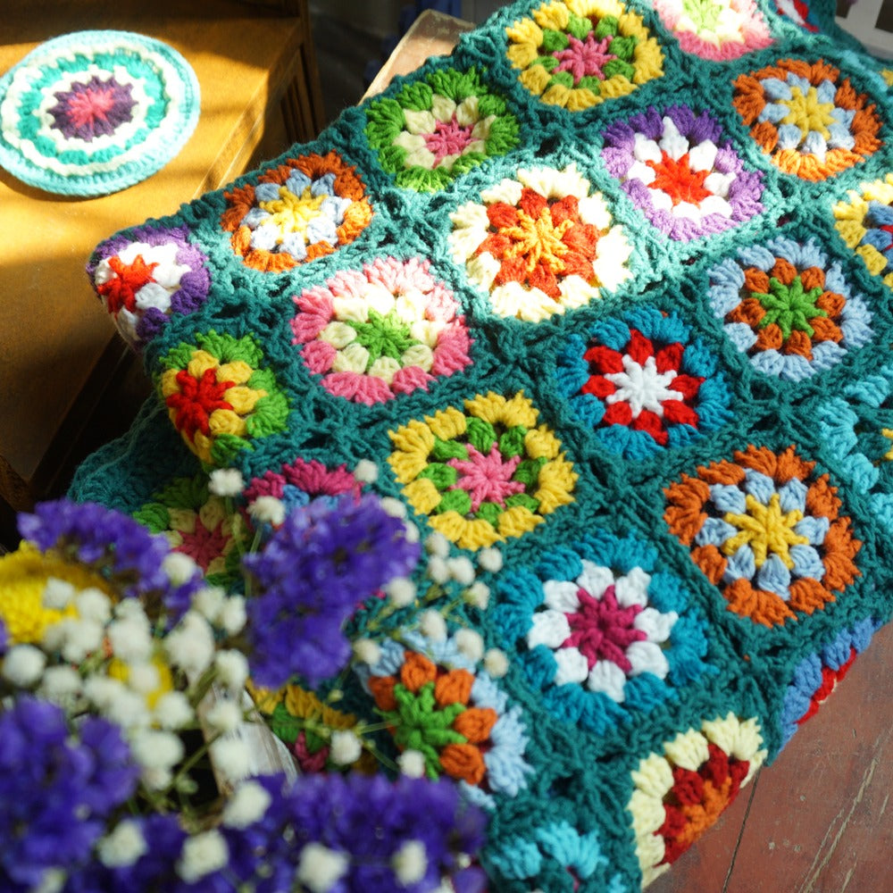 Blingcute | Colourful Daisy Crochet Blanket - Blingcute