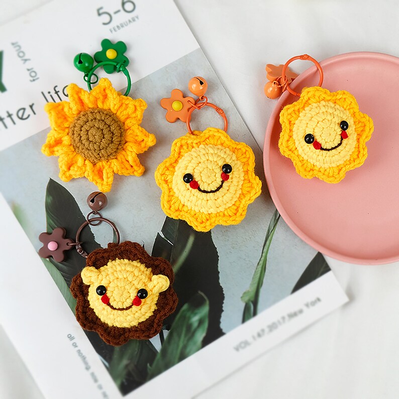 Blingcute | Sunflower Keychain | Handmade Bag Pendant - Blingcute