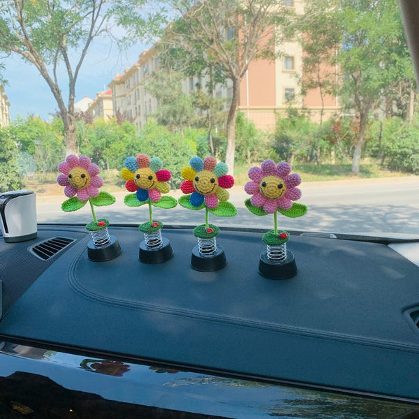 Blingcute | Crochet Smiley Face Sunflower | Dashboard Toys for Cars - Blingcute