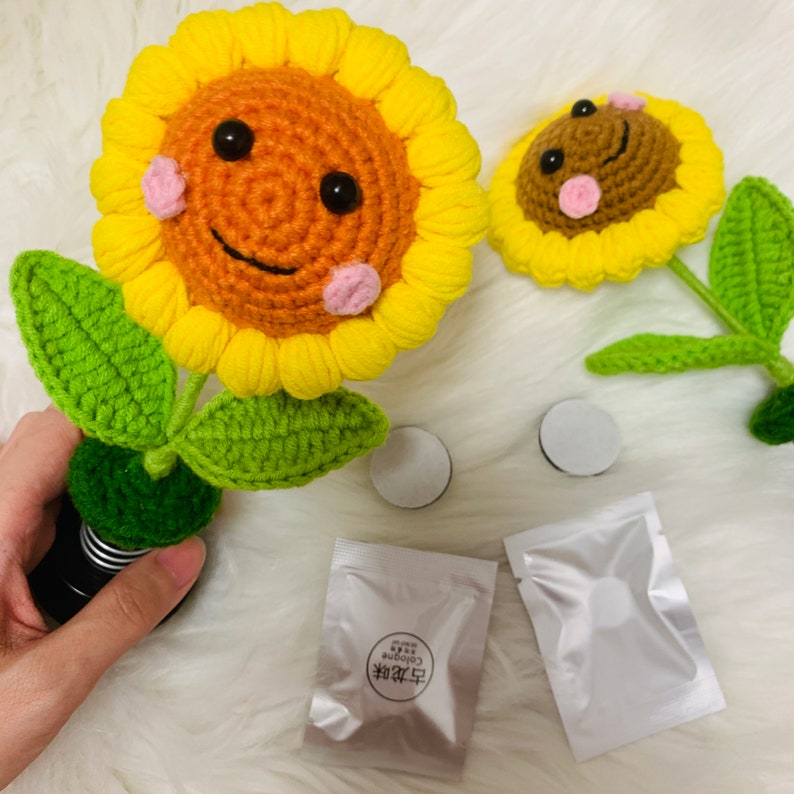 Häkeln Autozubehör Sonnenblume Smiley Kopfschütteln Blumenkäfer Dekor  Dashboard Dekorationen - .de