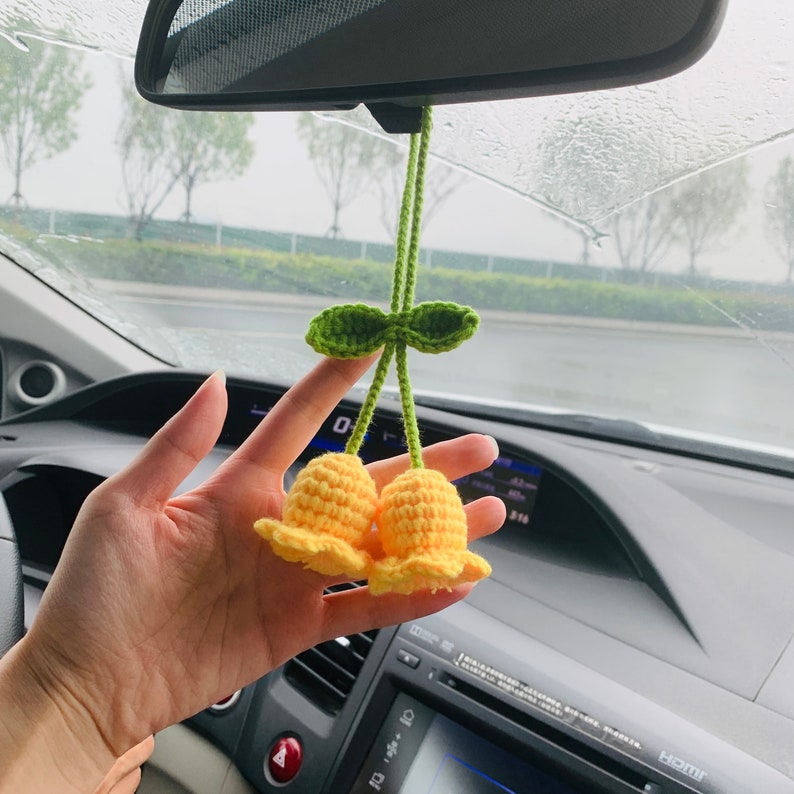  VICASKY 4pcs Lily of The Valley Pendant Cute Car Accessories  Hand-Knitted Flower Crochet Car Mirror Hanging Accessories Knitted Flower  Charms Car Gadgets Key Chain Yarn Girl Purple Acrylic : Automotive