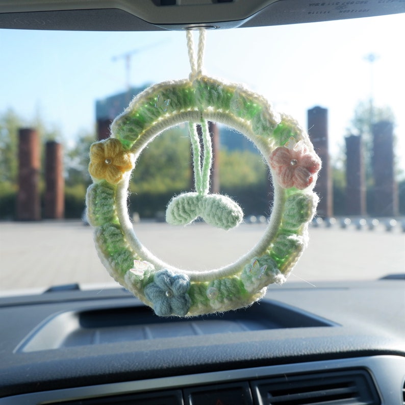Blingcute | Cute Wreath Car Hanging Mirror Accessories - Blingcute