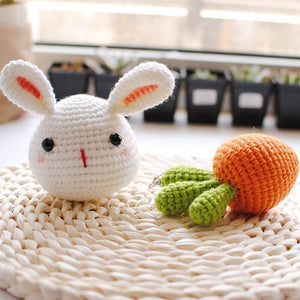 Blingcute | Rabbit Carrot Crochet Keychain - Blingcute